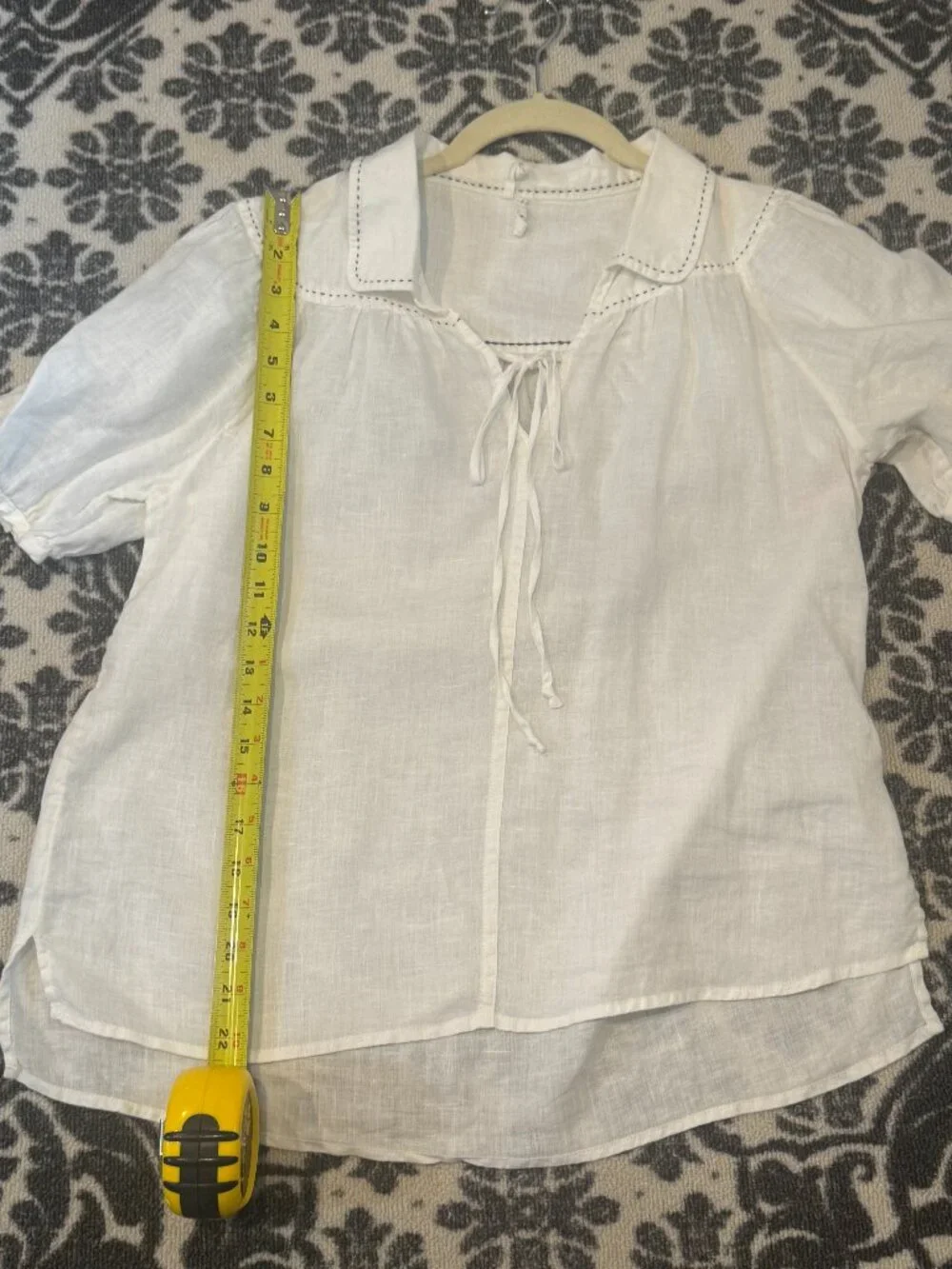 Anthropologie White Linen Contrast Stitch Puff Sleeve Tie Neck Top Size Small